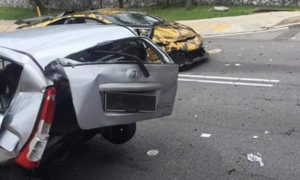 Đâm nát ô tô khác, tài xế đền xe đắt tiền hơn