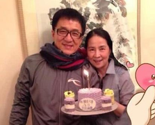 Thành Long đón sinh nhật tuổi 66 không có khách mời