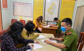 Ngồi 'buôn chuyện' trước cửa hàng , 4 phụ nữ ở Nghệ An bị phạt