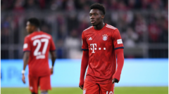 Thần đồng Bayern Munich chạy nhanh hơn cả Kylian Mbappe