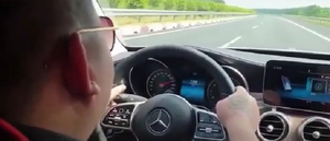 Công an làm việc với người khoe phóng Mercedes 234km/h trên cao tốc 