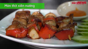 Video: Làm món thịt xiên nướng đơn giản tại nhà