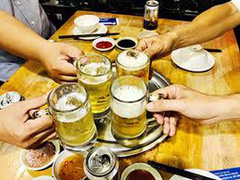 Phú Yên: Xem xét kỷ luật 4 lãnh đạo xã ăn nhậu, phớt lờ cách ly