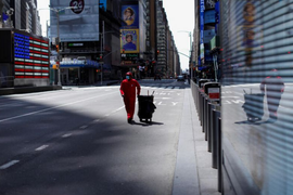 Sắp qua đỉnh dịch COVID-19, hàng loạt bang của Mỹ rục rịch mở cửa trở lại