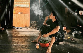 Bạn trai đăng ảnh ở nhà H'Hen Niê và chia sẻ: 'Góc yêu thích mỗi chiều về'