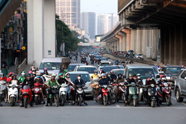 Bản tin ngày 15/4: Hà Nội, TP.HCM cùng 10 tỉnh thành cách ly xã hội đến 22/4