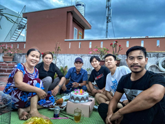 Thanh Bình về quê mừng sinh nhật mẹ vợ cũ