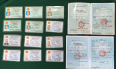 Phát hiện cụ ông ăn xin có 12 chứng minh thư ở TP.HCM