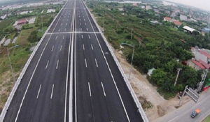 Thủ tướng thúc giục giải phóng mặt bằng cao tốc Bắc-Nam