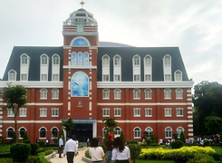 Thu 40% học phí trong mùa dịch, Trường Trung Tiểu học Việt Anh 1-2 bị phản đối