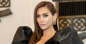 Video: Phần thi ứng xử hoa hậu của Võ Hoàng Yến, Đặng Thu Thảo