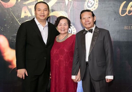 Nghệ sĩ chia buồn khi biết cha của đạo diễn Quang Huy qua đời