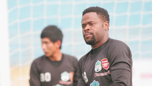 Bassey Akpan: Quái kiệt trong khung gỗ HAGL