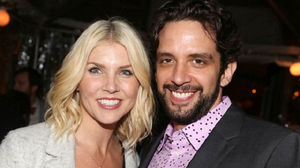 Nam diễn viên phải cưa chân vì biến chứng sau khi nhiễm virus corona