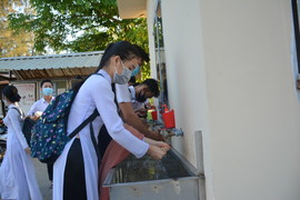 Hơn 99% học sinh Cà Mau có mặt trong ngày đầu đi học trở lại 