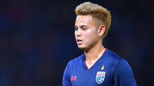 Ngôi sao Thái Lan đáp trả cực ‘gắt’ khi bị CĐV Việt Nam gây chiến