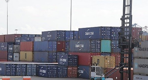 Nửa đầu tháng 4, kim ngạch xuất nhập khẩu giảm 7 tỷ USD