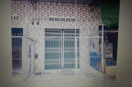 Bị bắt giữ, đòi sạch tiền vì nghi ngờ chơi bài bịp, con bạc đến cầu cứu công an