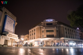 Hình ảnh hiếm khi lặp lại ở Hà Nội trước ngày hết cách xã hội