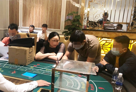 Bắt nhóm người nước ngoài thuê biệt thự hạng sang ở Đà Nẵng để đánh bạc