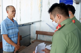 Bắt kẻ hoạt động lật đổ chính quyền nhân dân