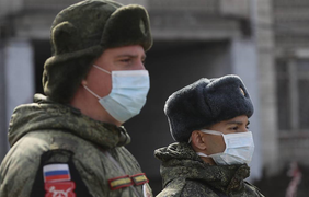 Gần 900 binh sỹ Nga mắc COVID-19