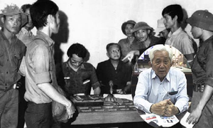 Anh hùng tình báo kể thời khắc lịch sử Dương Văn Minh đọc tuyên bố đầu hàng