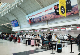 Đưa gần 300 công dân Việt Nam từ Canada về nước