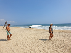 Ảnh: Biển An Bàng lác đác người tắm, chủ nhà hàng mỏi mắt chờ du khách 