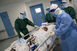 Bác sĩ phát hiện nhiều bất ngờ khi nghiên cứu 113 bệnh nhân COVID-19 thiệt mạng