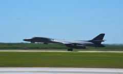 Mỹ điều 4 máy bay ném bom hạng nặng B-1B đến đảo Guam