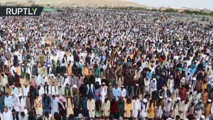 Bất chấp COVID-19, hàng nghìn người dự lễ cầu nguyện ở Afghanistan
