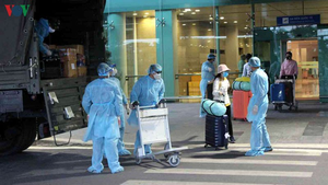 COVID-19: Đưa gần 300 công dân Việt Nam từ UAE về nước