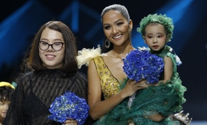 Mẫu nhí Việt qua đời vì ung thư máu