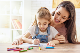 Con nói 'không làm được', cha mẹ nên ứng xử thế nào?