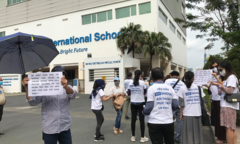 AIS Saigon chỉ đồng ý hoàn 'một ít' học phí nếu phụ huynh chịu đóng tiền năm sau