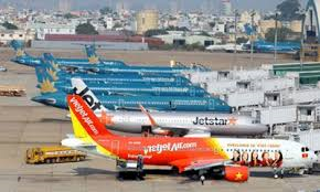 Đề xuất bỏ giãn cách hành khách trên máy bay từ 7/5