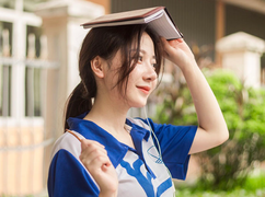 Ảnh: Nữ sinh 'đốn tim' dân mạng với góc nghiêng thần thánh