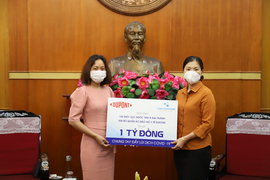 Hai 'ông lớn' chung tay góp sức chống dịch COVID-19