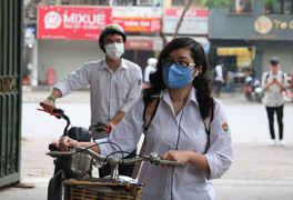 Bộ GD&ĐT: Học sinh không phải đeo khẩu trang, lớp học được bật điều hoà