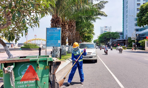 Người Đà Nẵng quay cuồng trong nắng nóng khủng khiếp