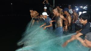 Lật ghe trên sông Thu Bồn, 5 người mất tích: Tìm thấy thi thể 2 nạn nhân