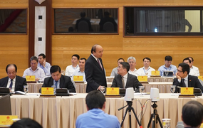 Thủ tướng tại 'Hội nghị Diên Hồng' với doanh nghiệp