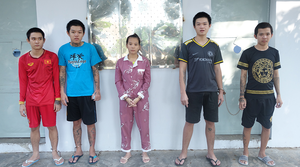 Khởi tố 5 kẻ bán nhang đèn 'chặt chém', đánh du khách tại Miếu Bà ở An Giang