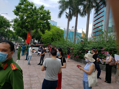 Trường Việt Úc tăng tuần học để giữ nguyên học phí: Học online là vô ích?