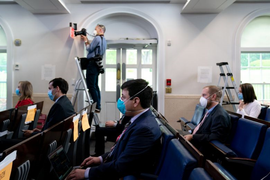 Nhà Trắng liên tục ghi nhận ca mắc COVID-19, quan chức sợ tới chỗ làm 