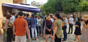 Lùm xùm học phí ở EMASI: Nhiều phụ huynh quyết chuyển trường cho con