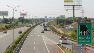 Cao tốc Bến Lức - Long Thành 