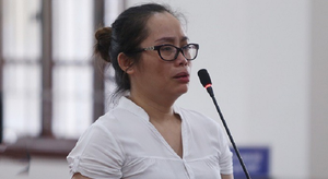 Gian lận thi ở Hòa Bình: 'Bài này của sếp, không được 8 cũng phải 7,5 điểm'