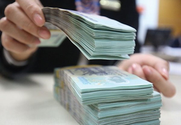 Ngân hàng đồng loạt hạ, lãi suất tiết kiệm biến động thế nào?